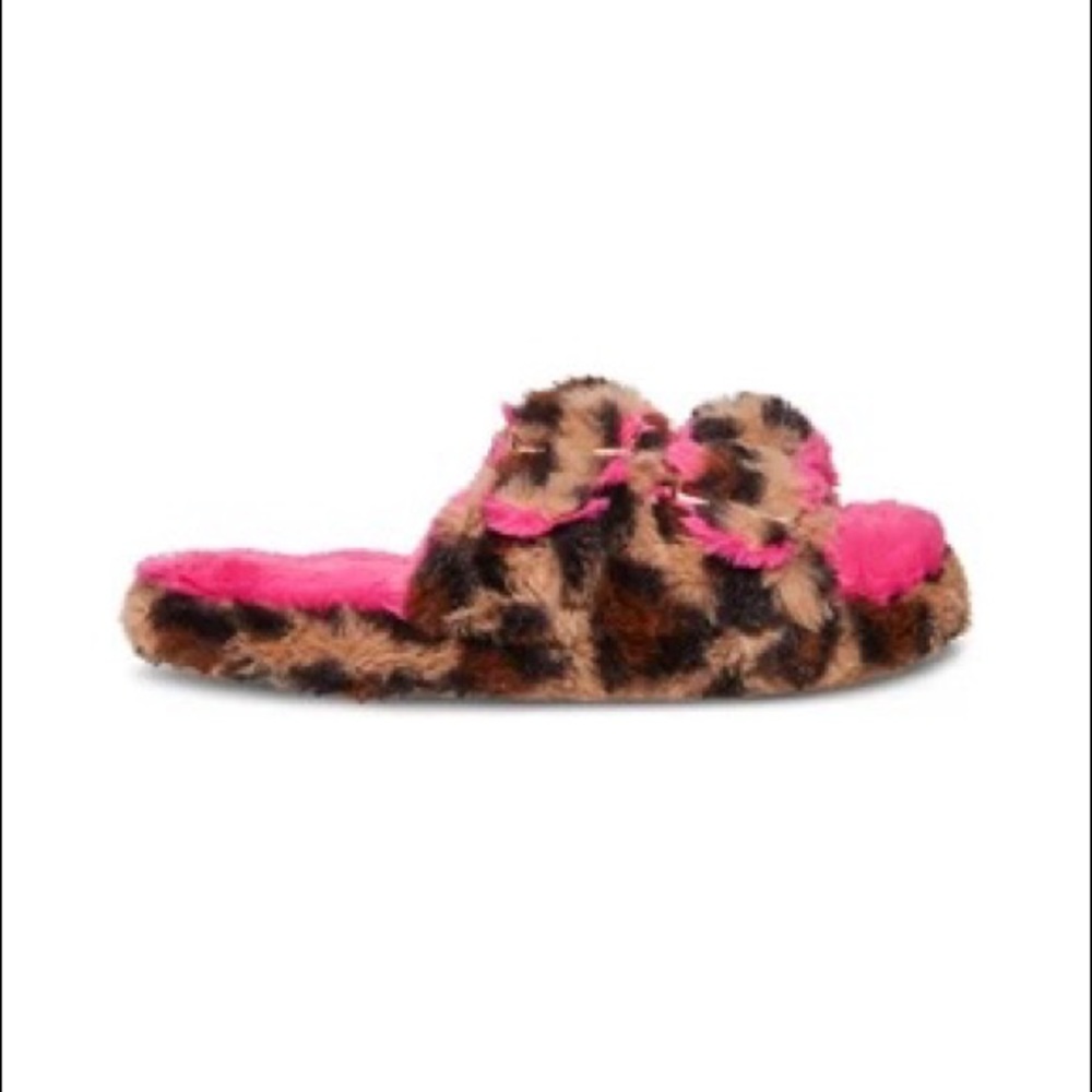 Steve Madden Hot pink and leopard fuzzies